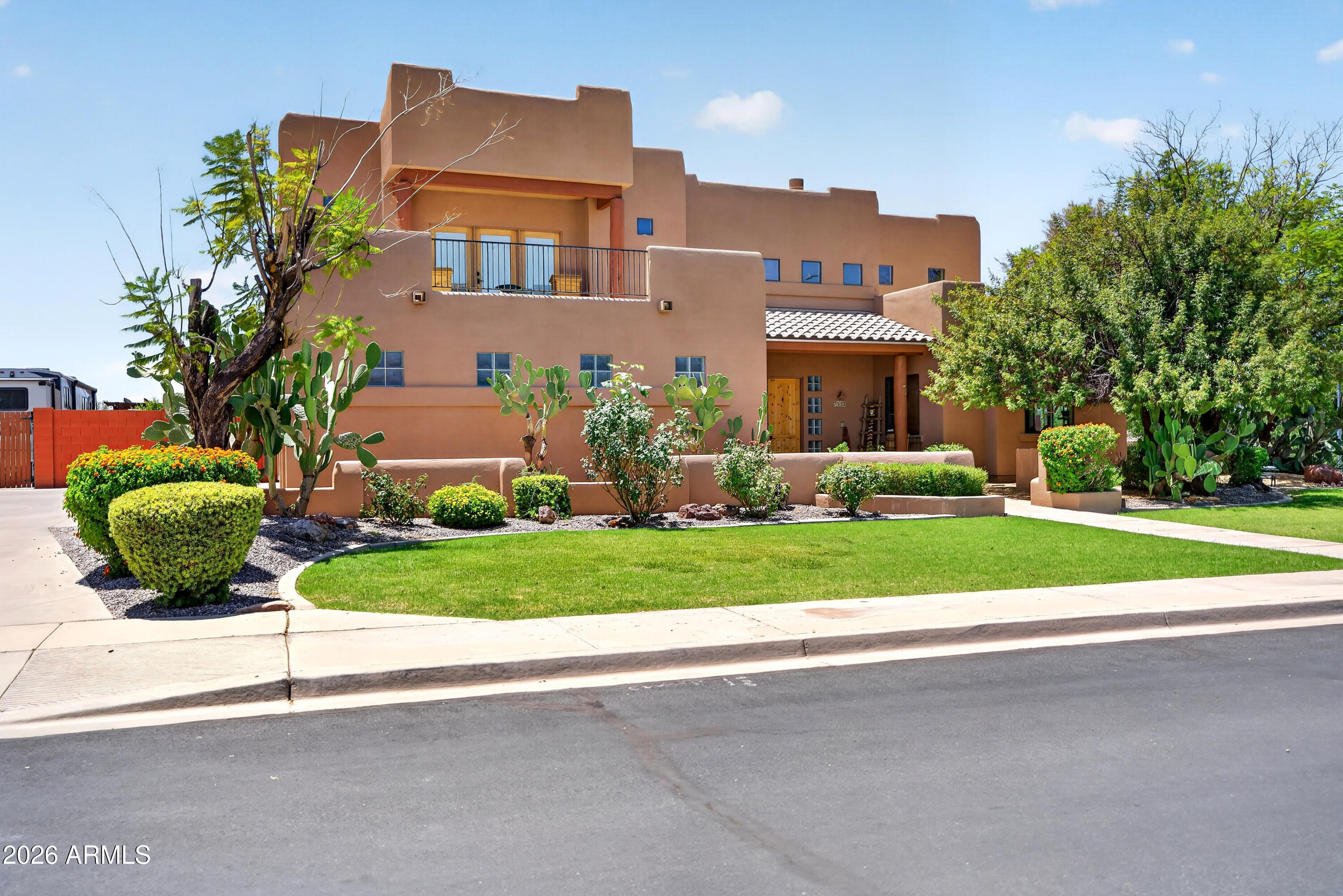 7113 E GRANADA Street