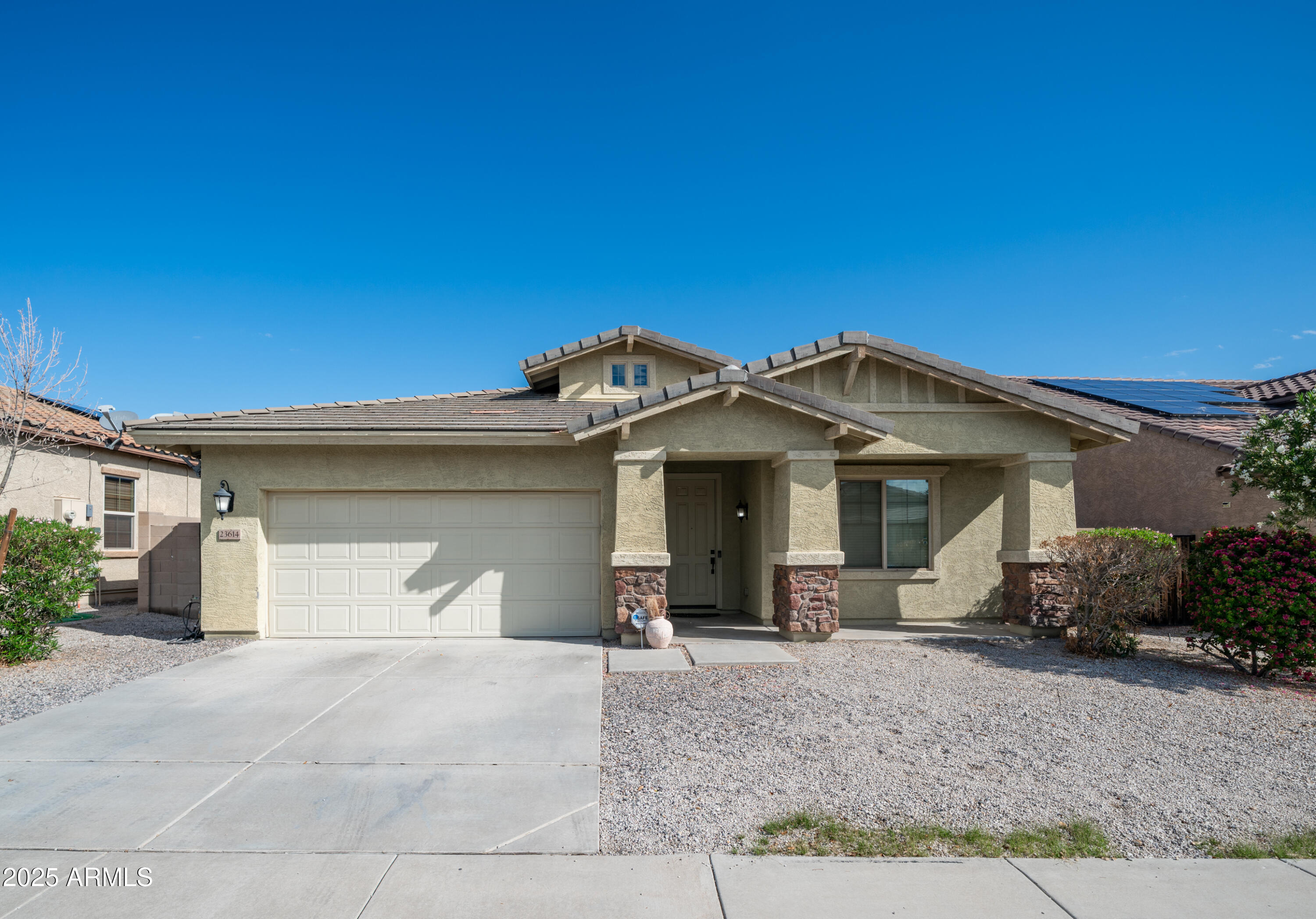 23614 W CHICKASAW Street