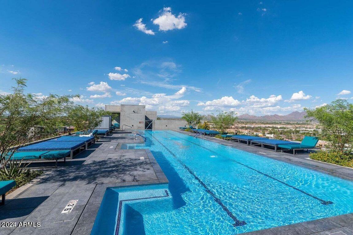 OPTIMA KIERLAND CENTER 7120 CONDOMINIUM 2ND AMD - Residential