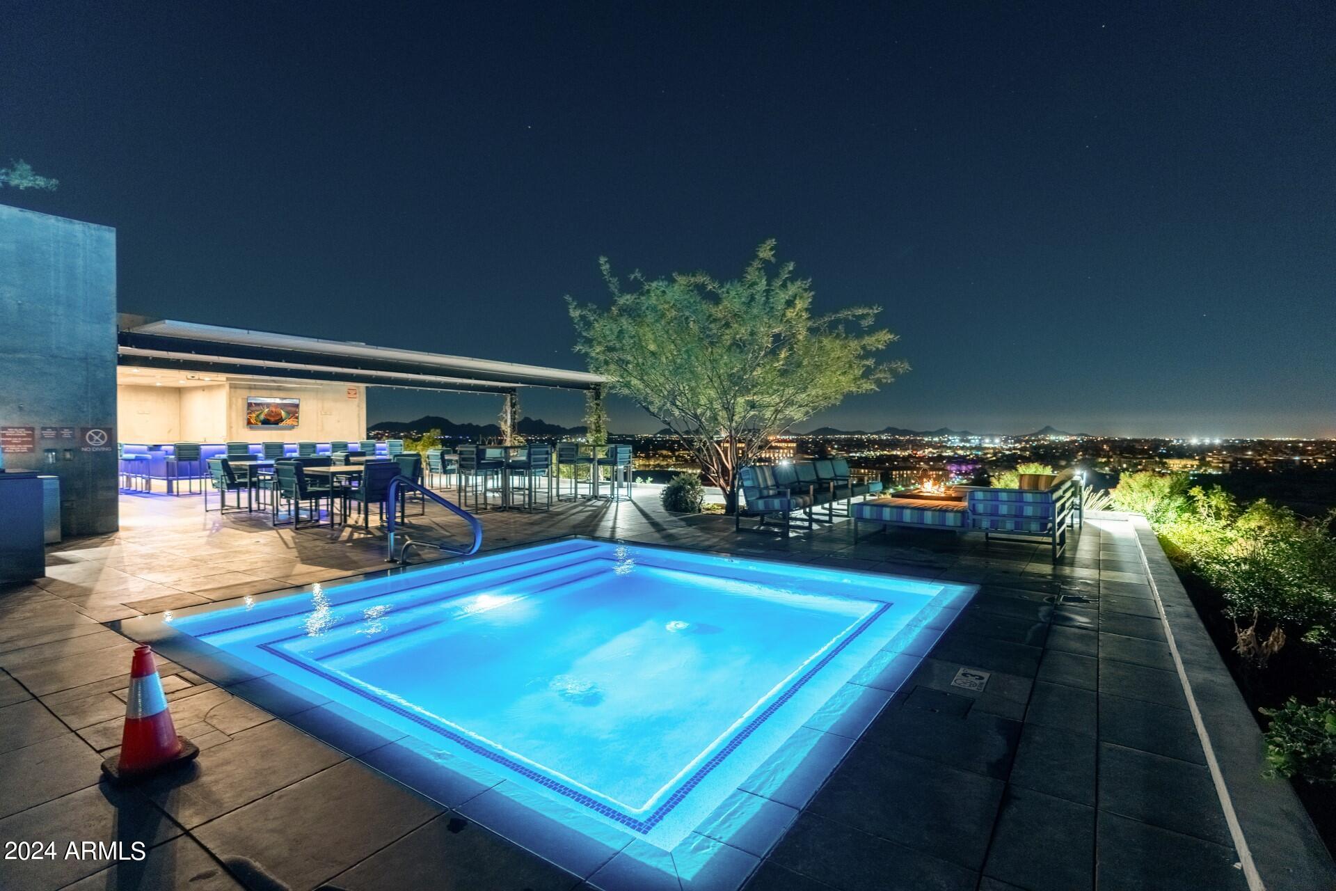 OPTIMA KIERLAND CENTER 7120 CONDOMINIUM 2ND AMD - Residential