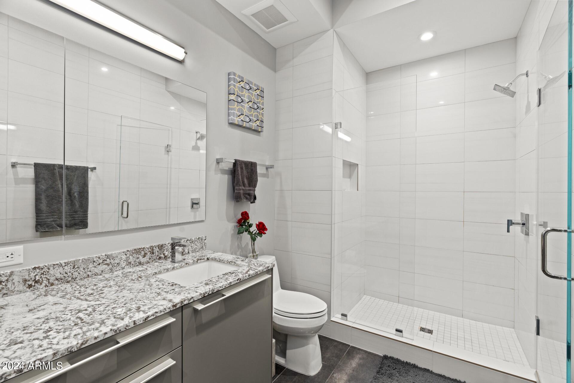 OPTIMA KIERLAND CENTER 7120 CONDOMINIUM 2ND AMD - Residential