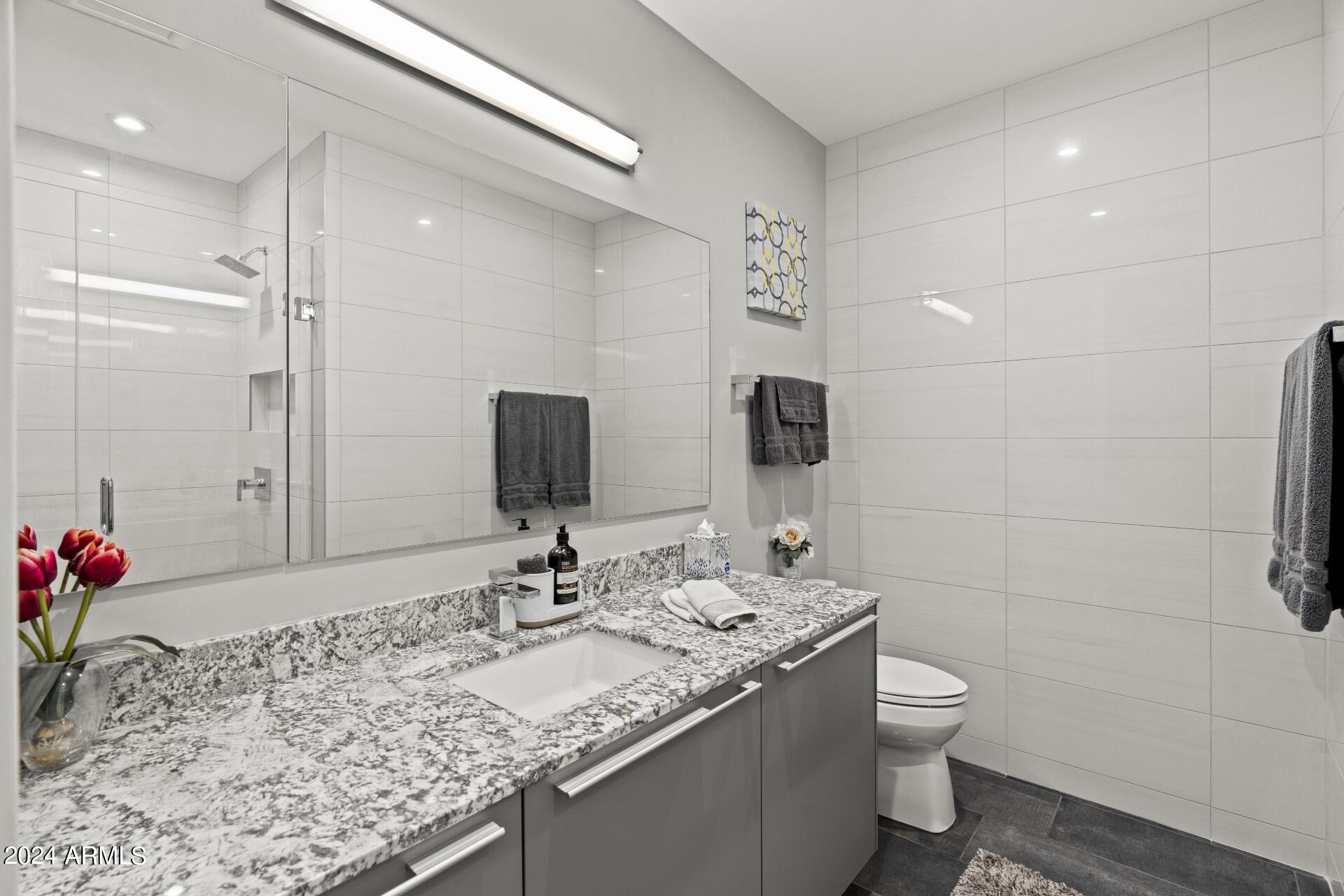 OPTIMA KIERLAND CENTER 7120 CONDOMINIUM 2ND AMD - Residential