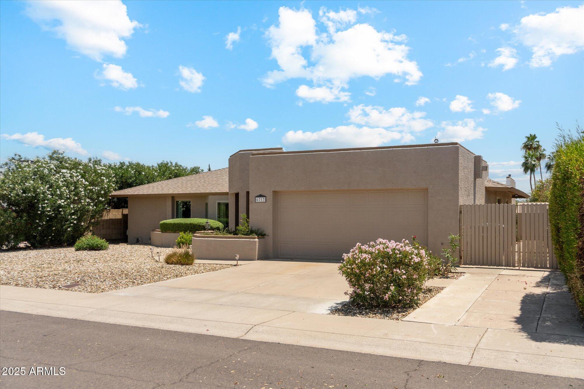 6717 E AIRE LIBRE Lane