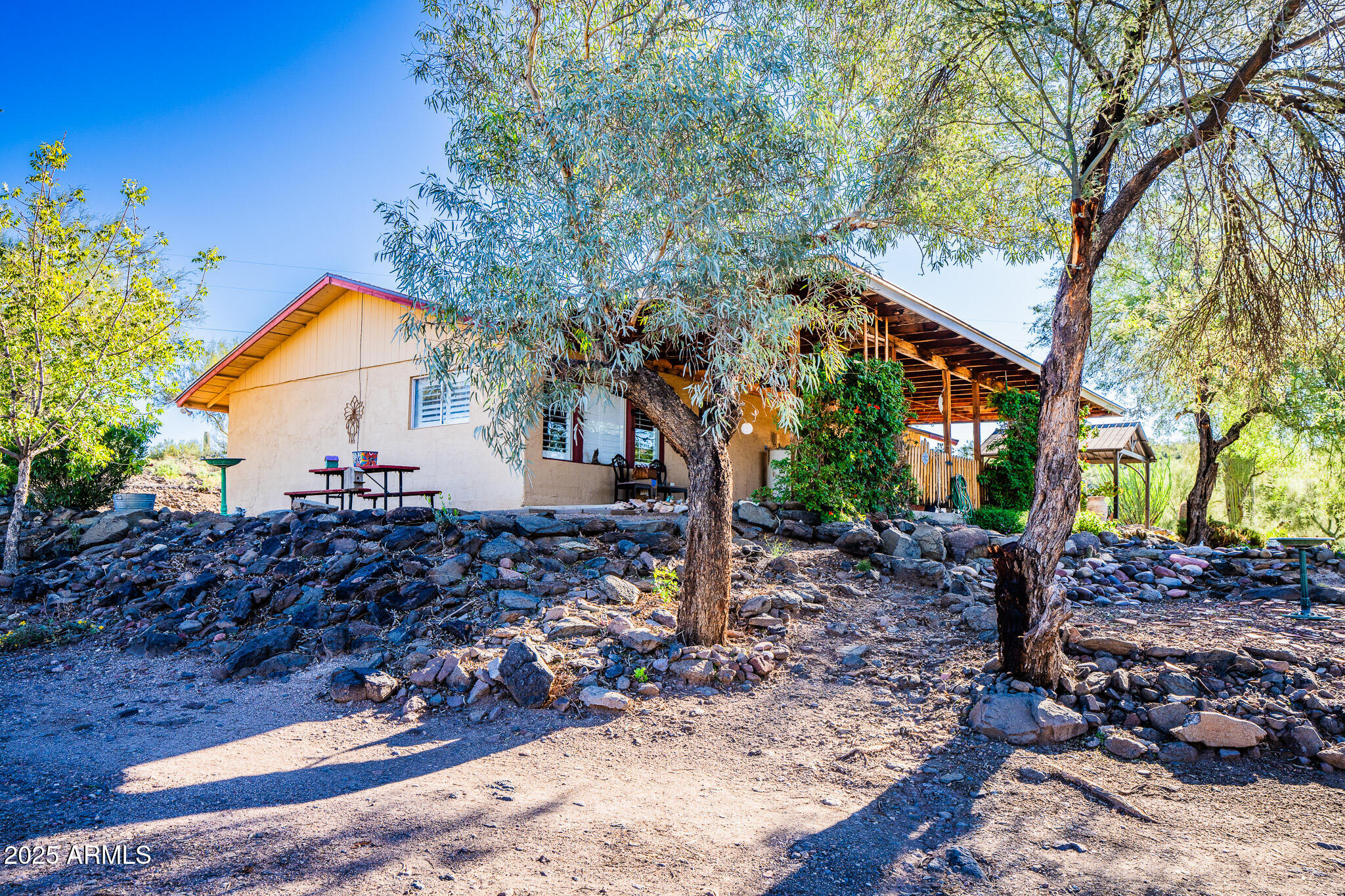 2333 W BLACK CANYON Drive