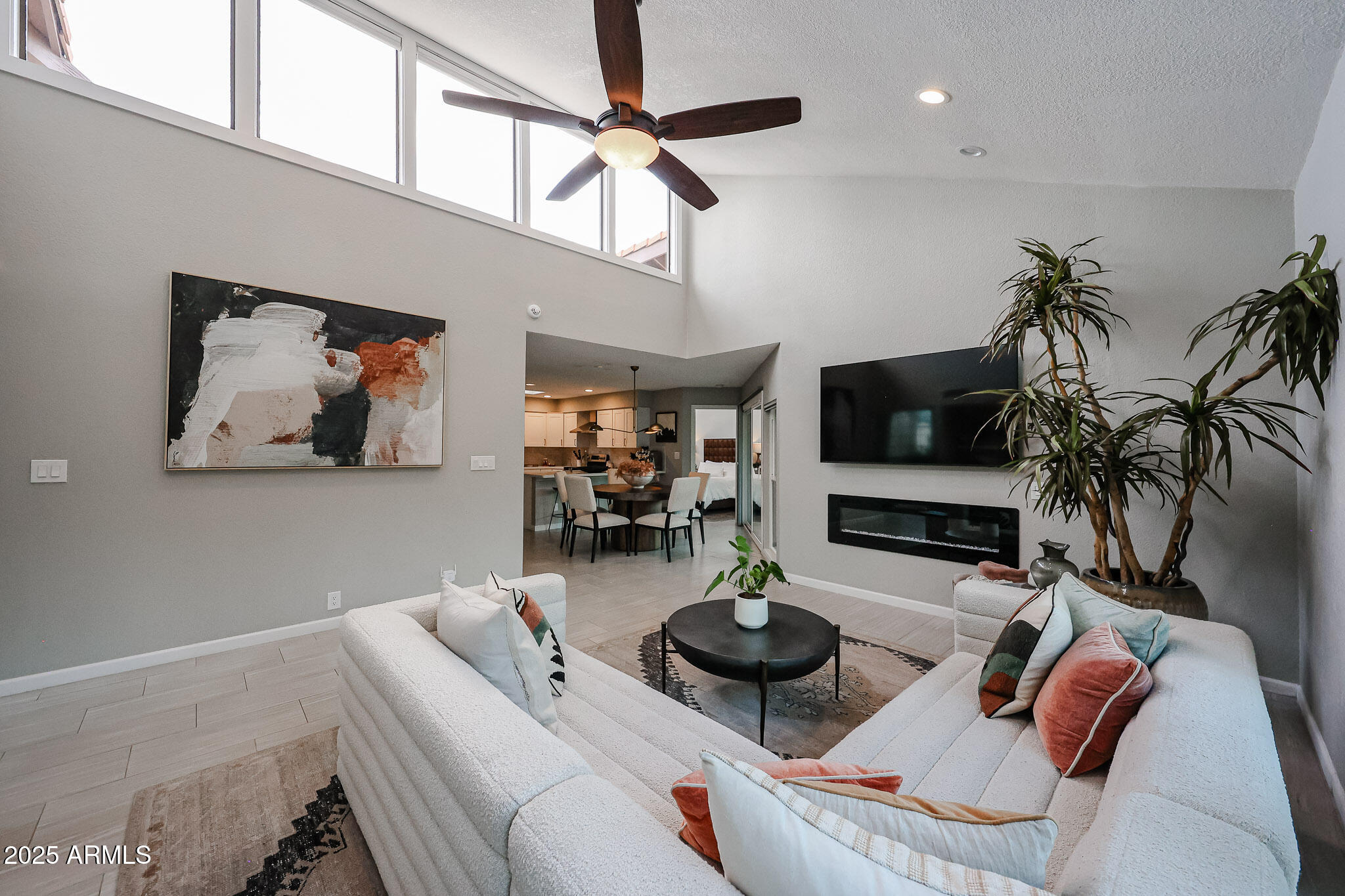 8733 E APPALOOSA Trail