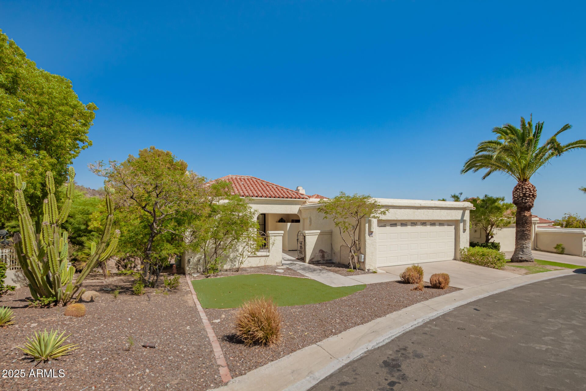3800 E LINCOLN Drive 50