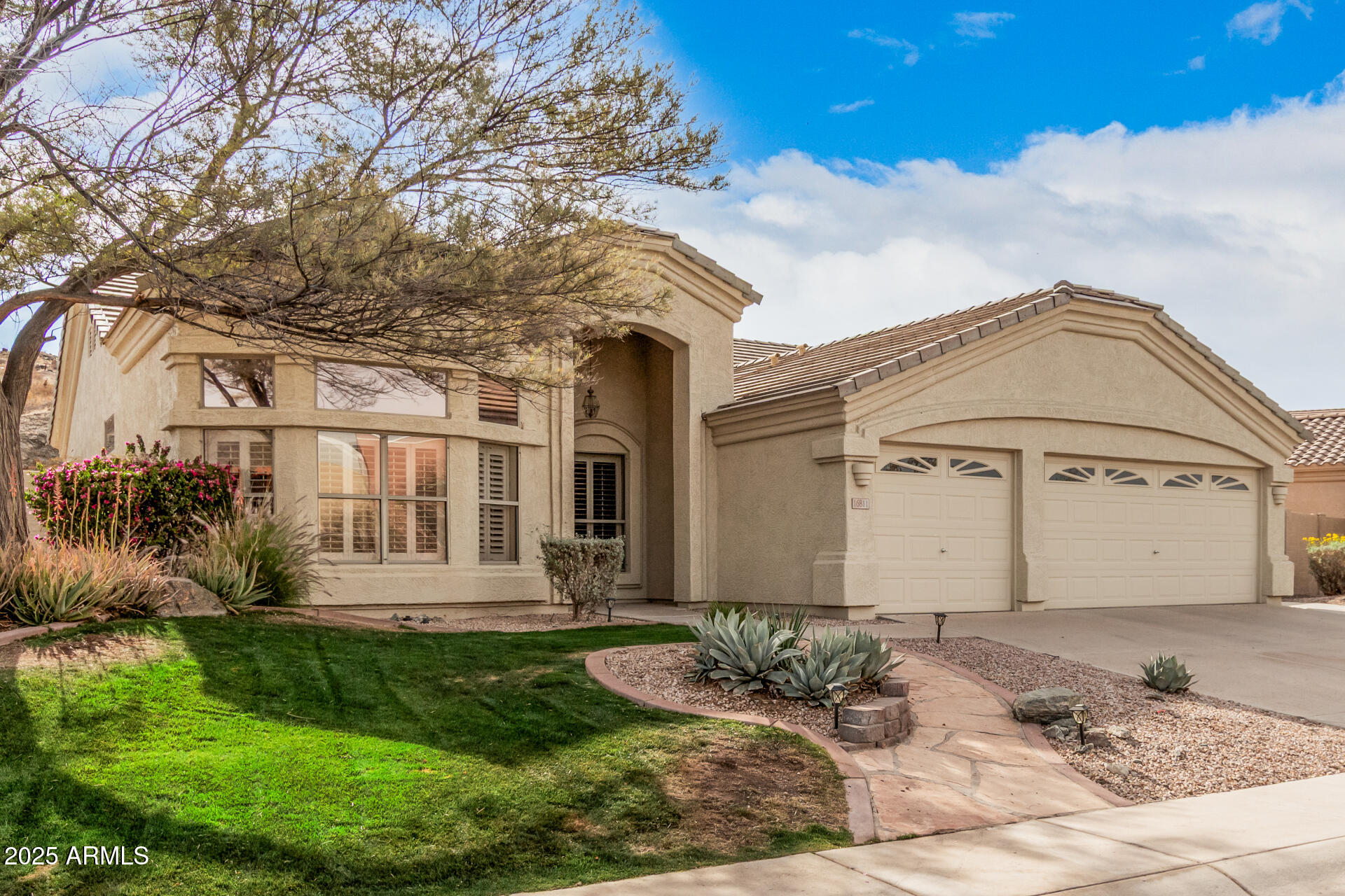 16811 S 11TH Way