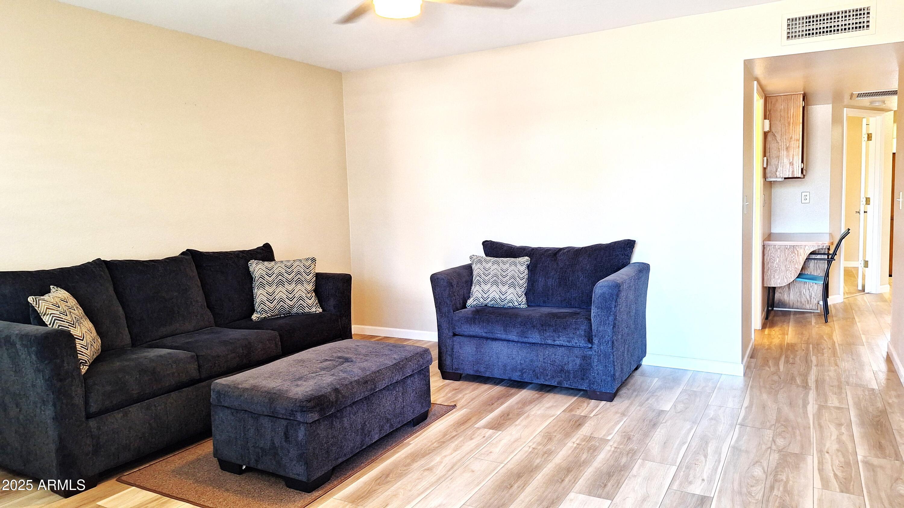 2064 S FARNSWORTH Drive 38