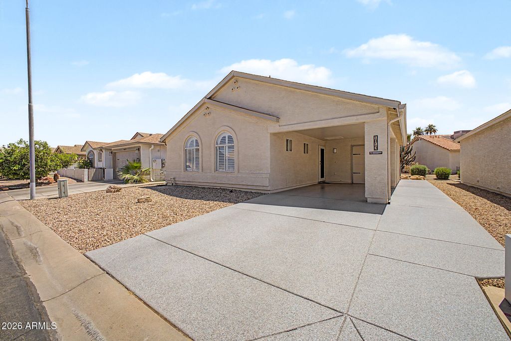 Photo of 1813 E Buena Vista Drive, Chandler, AZ 85249 (MLS # 7017061)