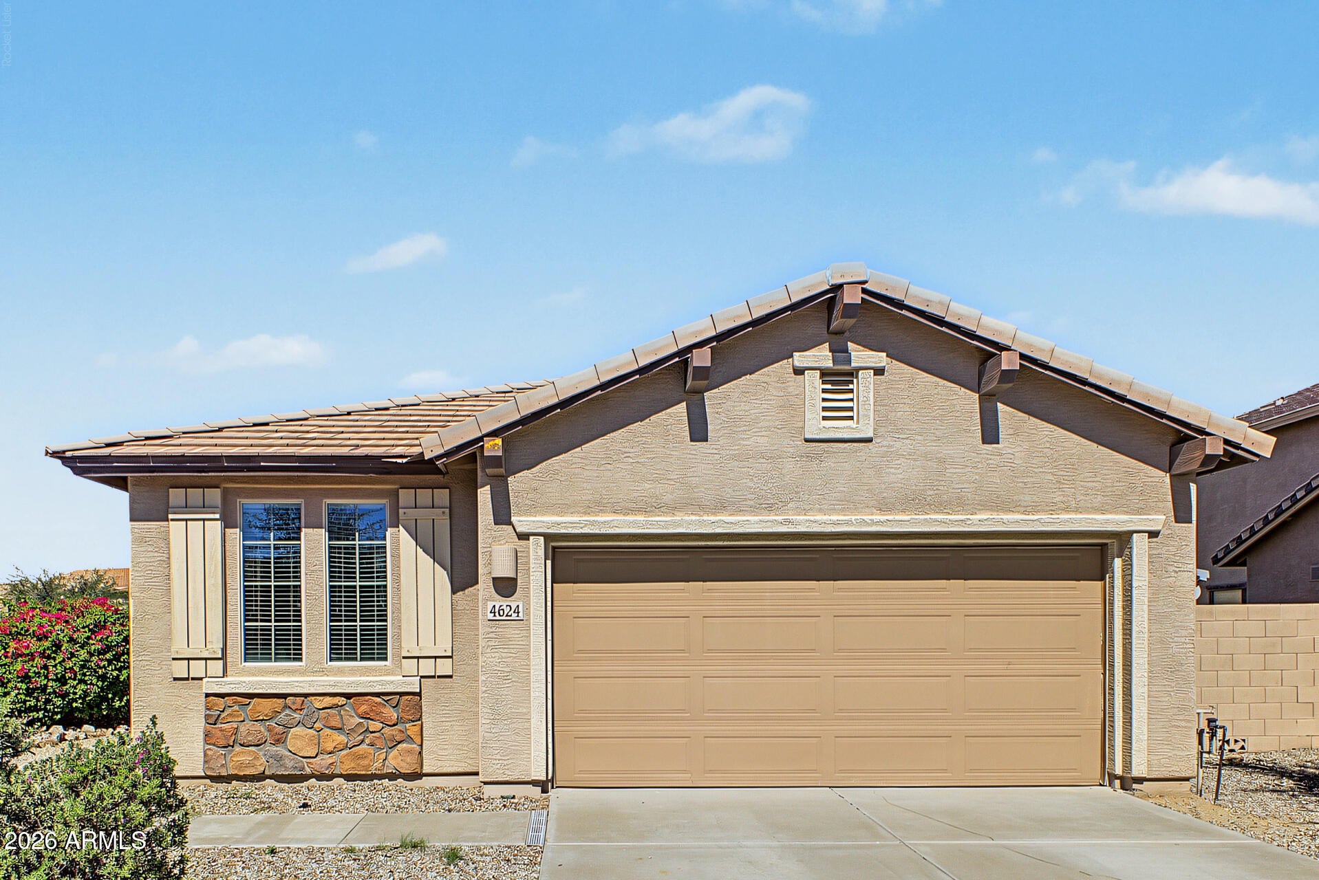 4624 W MAGGIE Drive