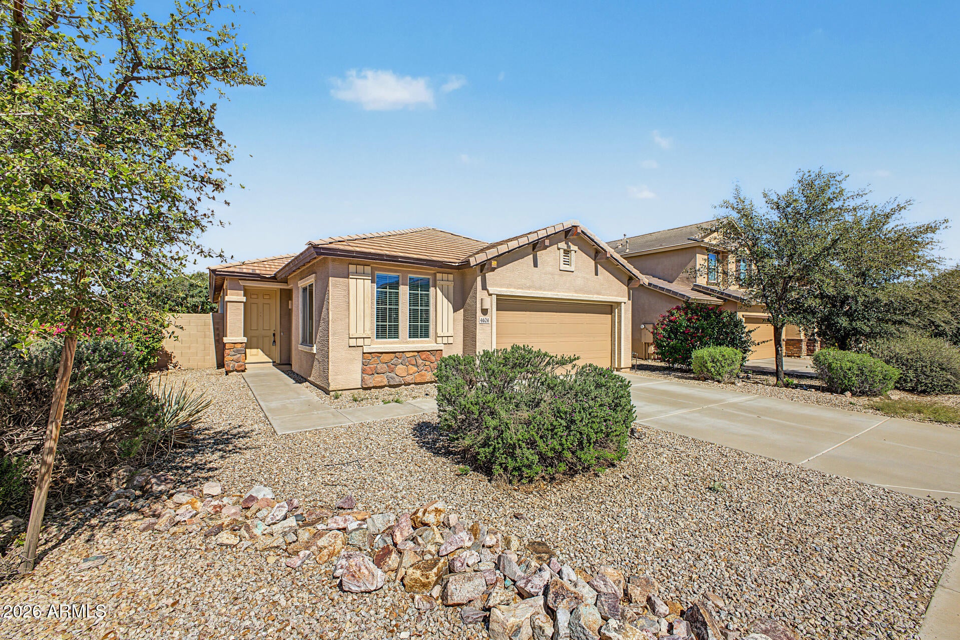 4624 W MAGGIE Drive