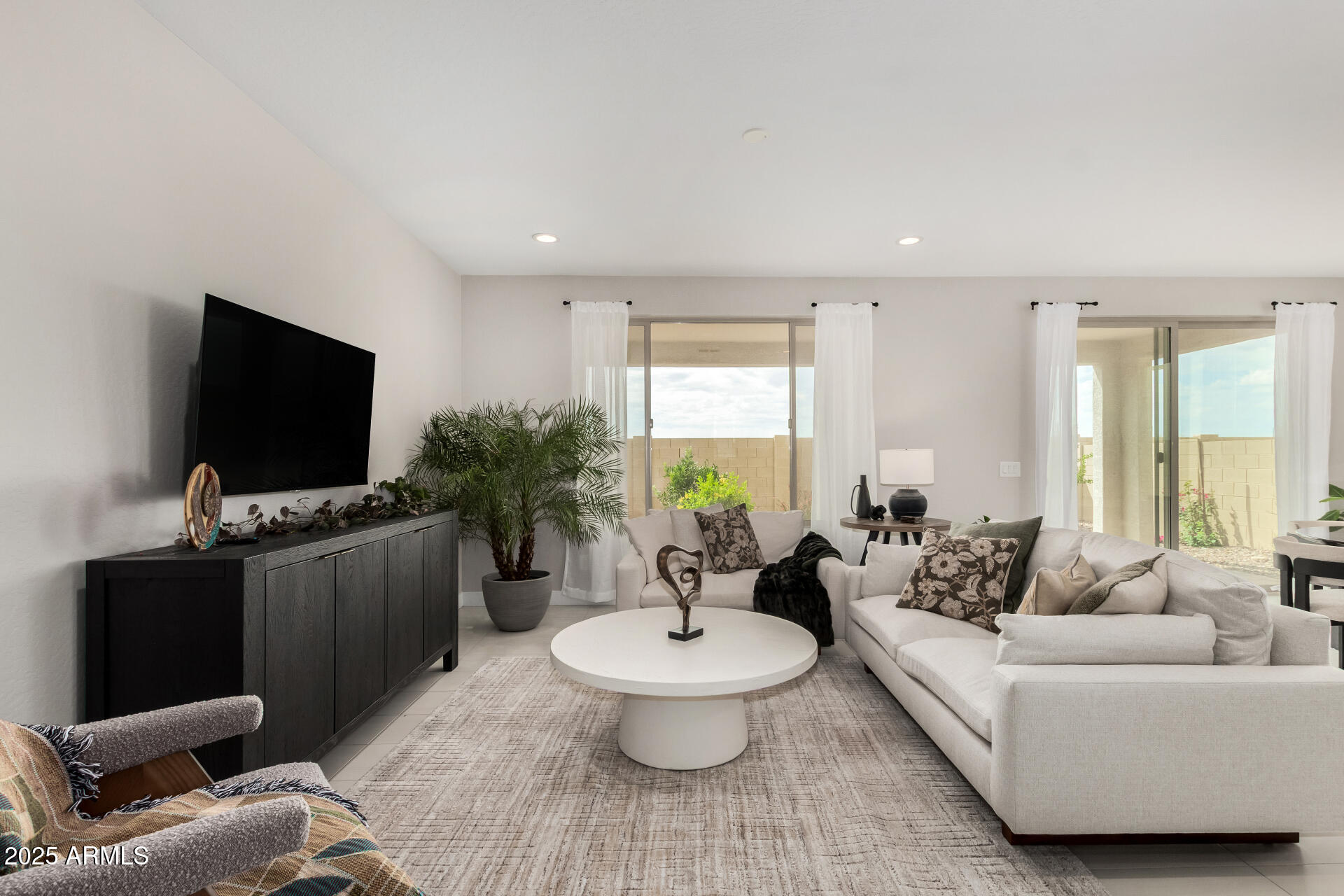 4875 W PICACHO Drive