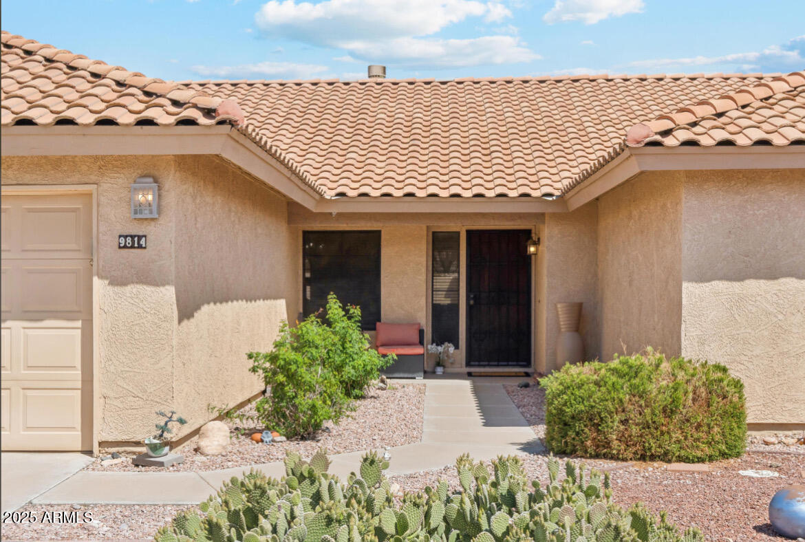 Homes 2 9814 W MENADOTA Drive