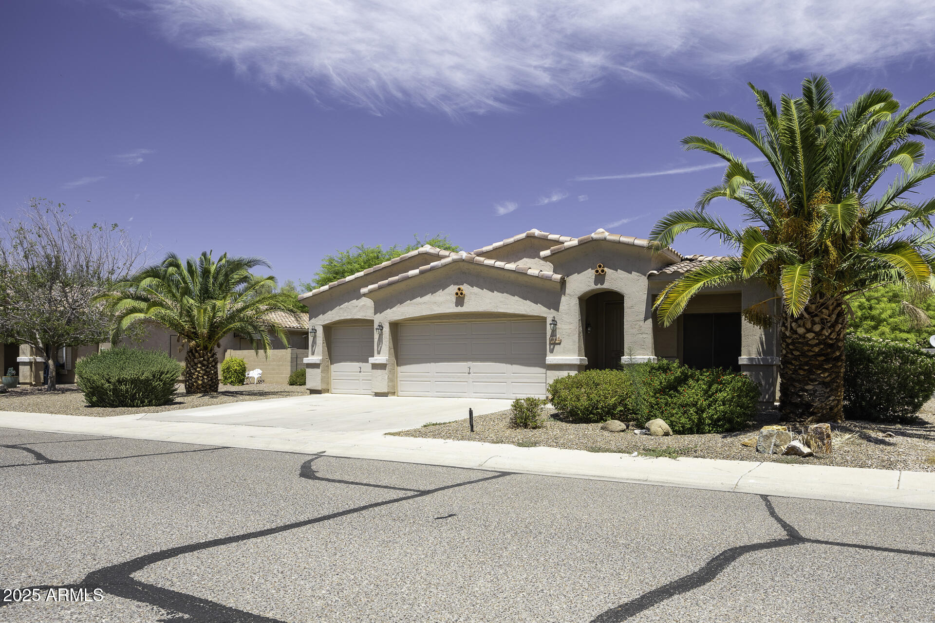 1442 E SADDLEBROOK Court