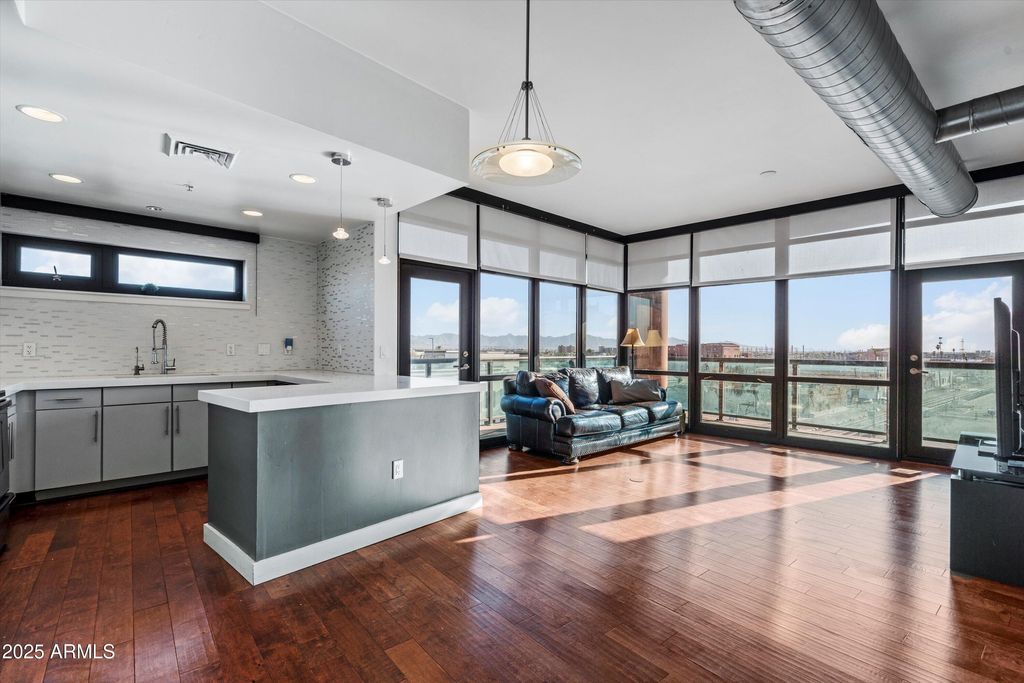 Photo of 310 S 4th Street #601, Phoenix, AZ 85004 (MLS # 6877311)