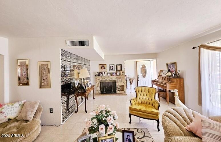 DOUGLAS TERRACE - Residential