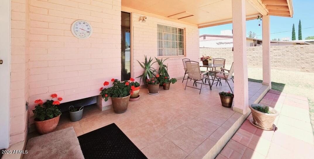 DOUGLAS TERRACE - Residential