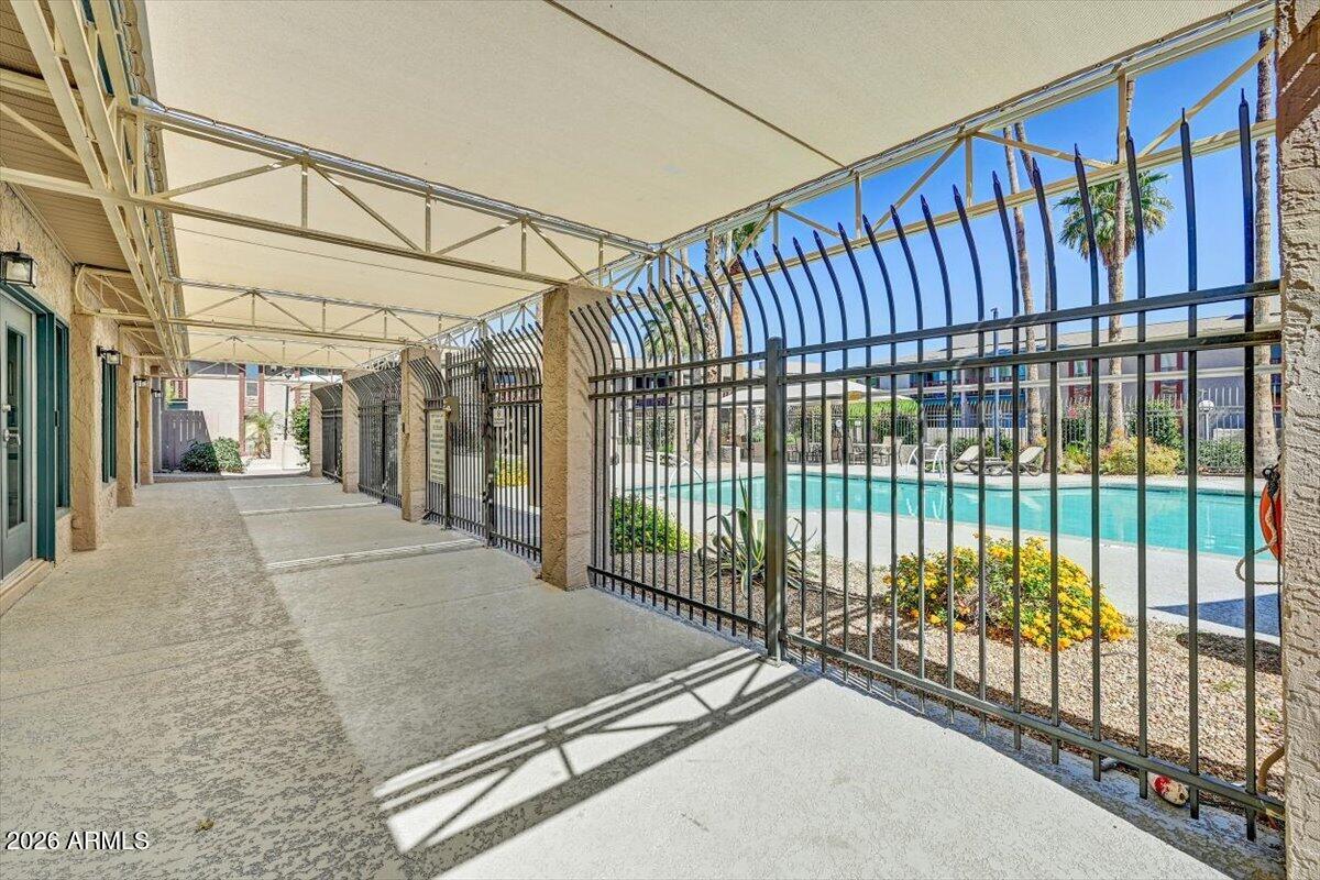 SCOTTSDALE PARK PLACE CONDOMINIUM - Residential