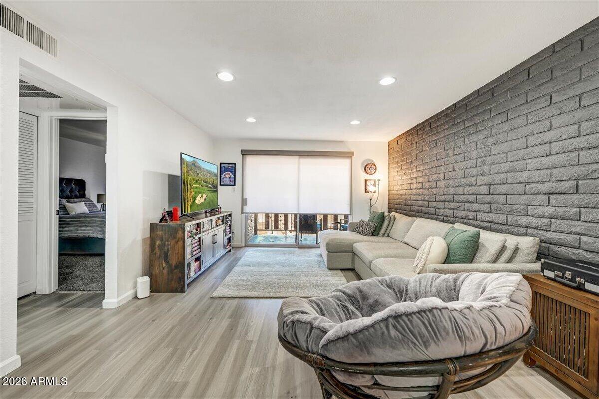SCOTTSDALE PARK PLACE CONDOMINIUM - Residential