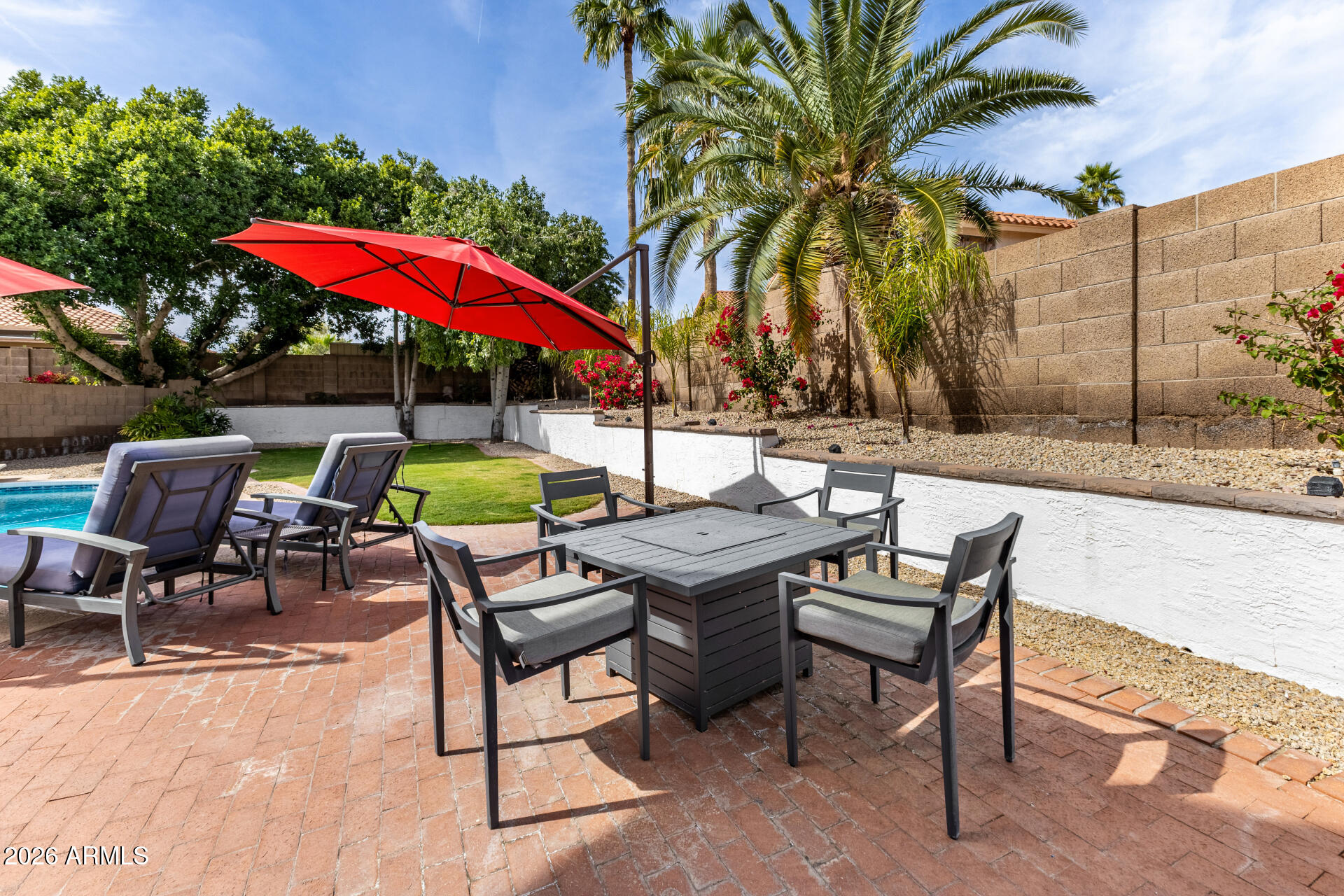 3911 E SHANNON Street