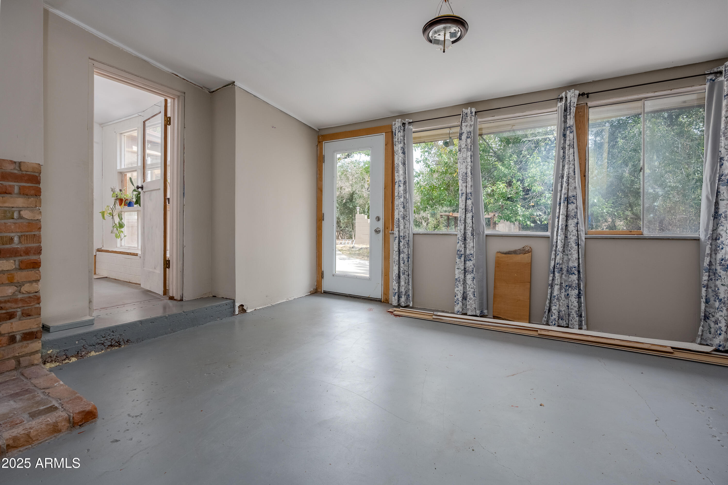 Rimrock, Arizona 86335, United States, 3 Bedrooms Bedrooms, ,2 BathroomsBathrooms,Residential,Active,206163