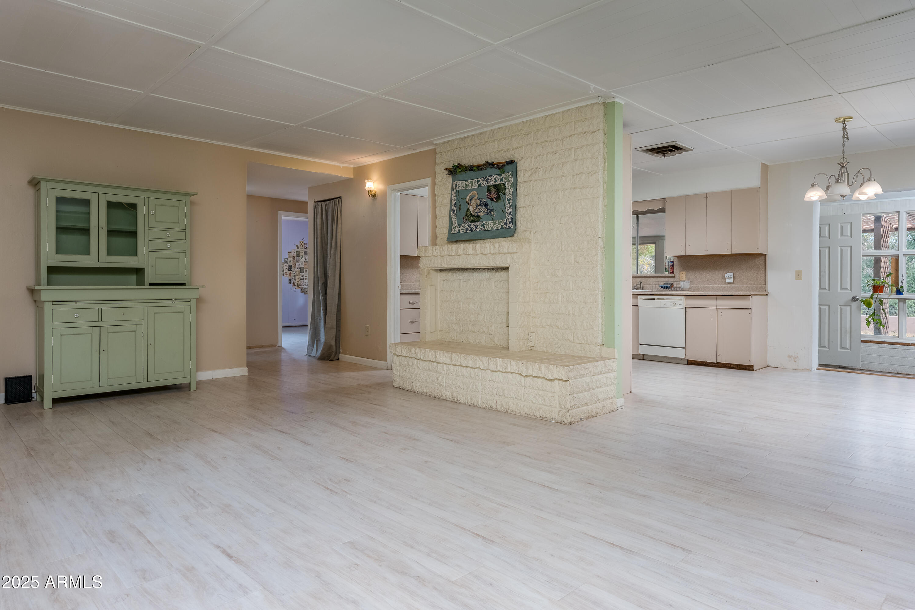 Rimrock, Arizona 86335, United States, 3 Bedrooms Bedrooms, ,2 BathroomsBathrooms,Residential,Active,206163