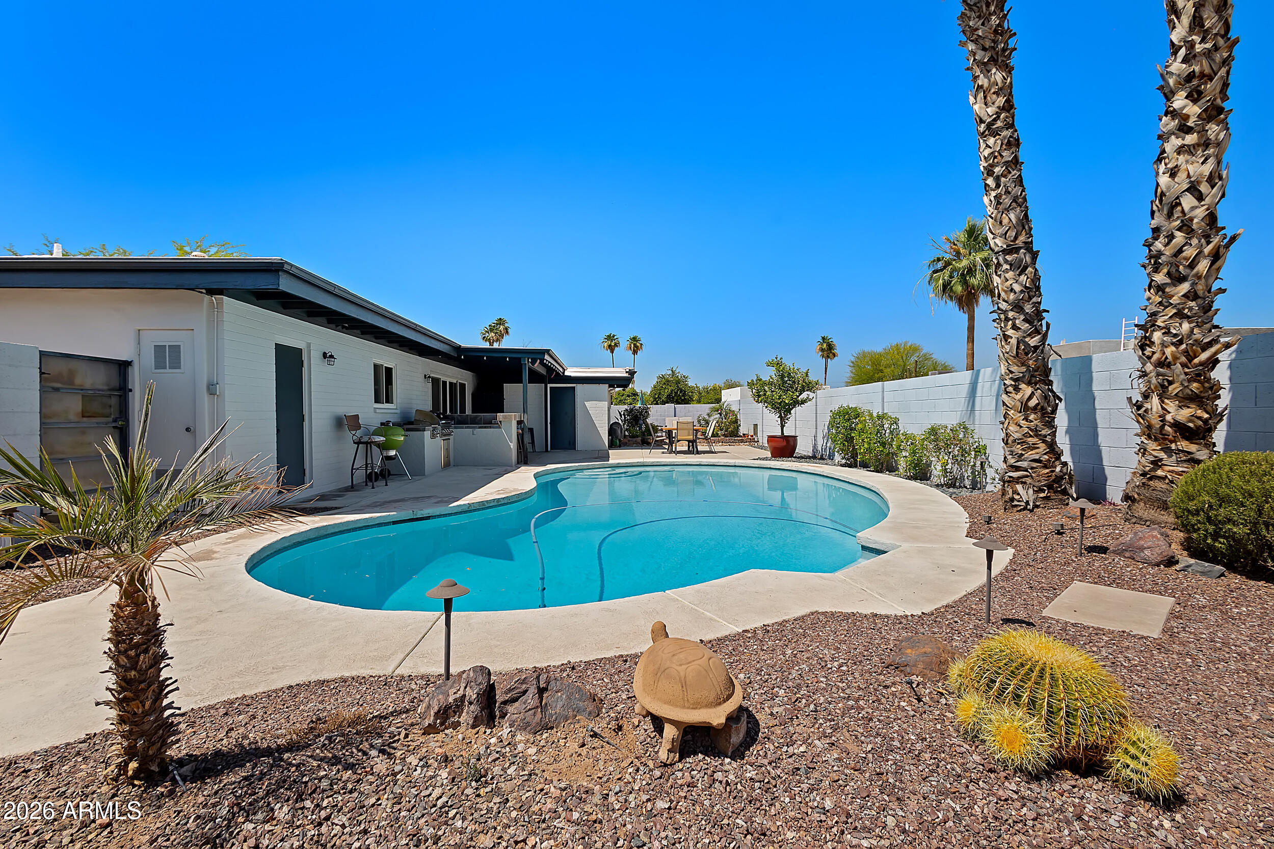 9609 N 35th Place