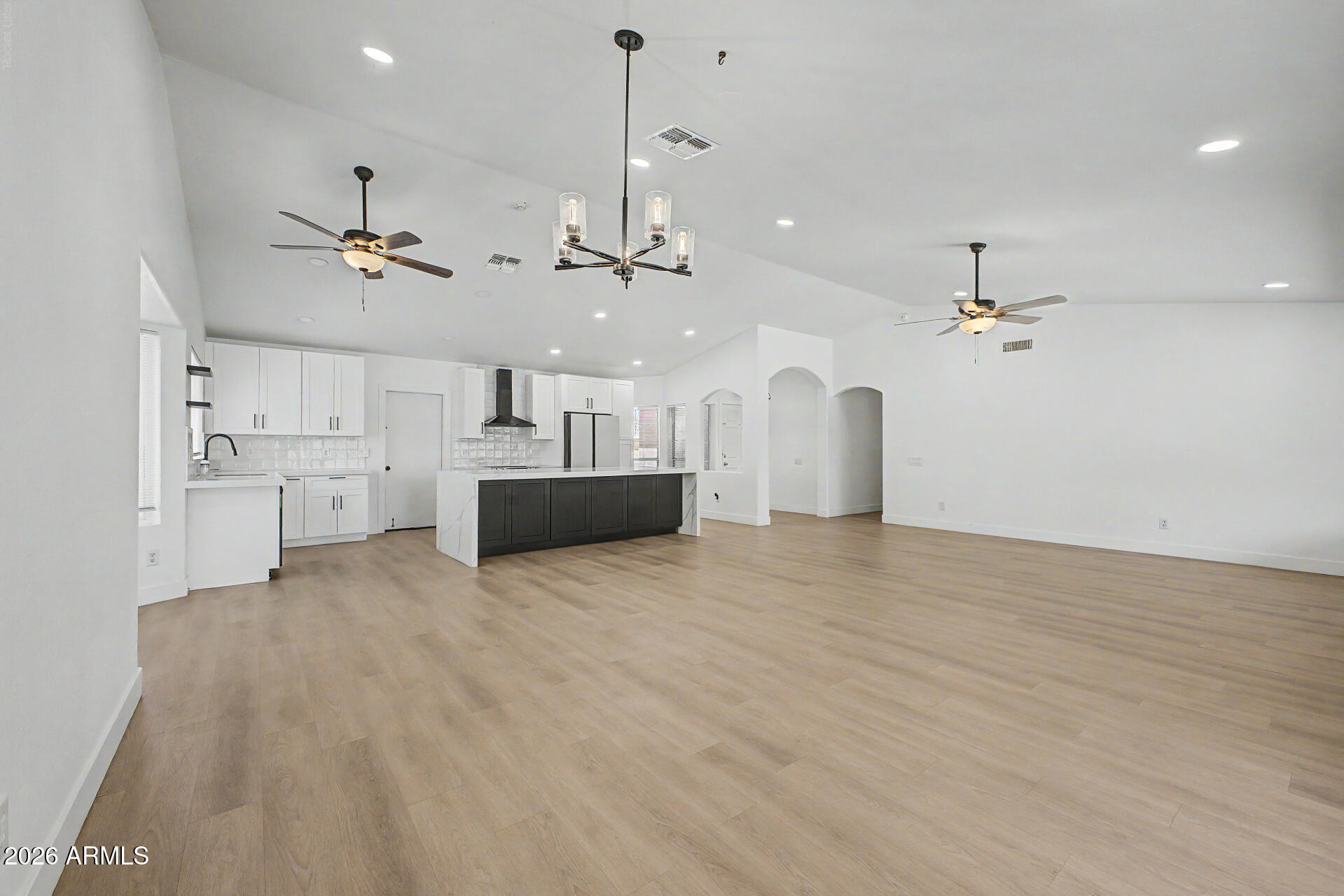 351 W AMOROSO Drive