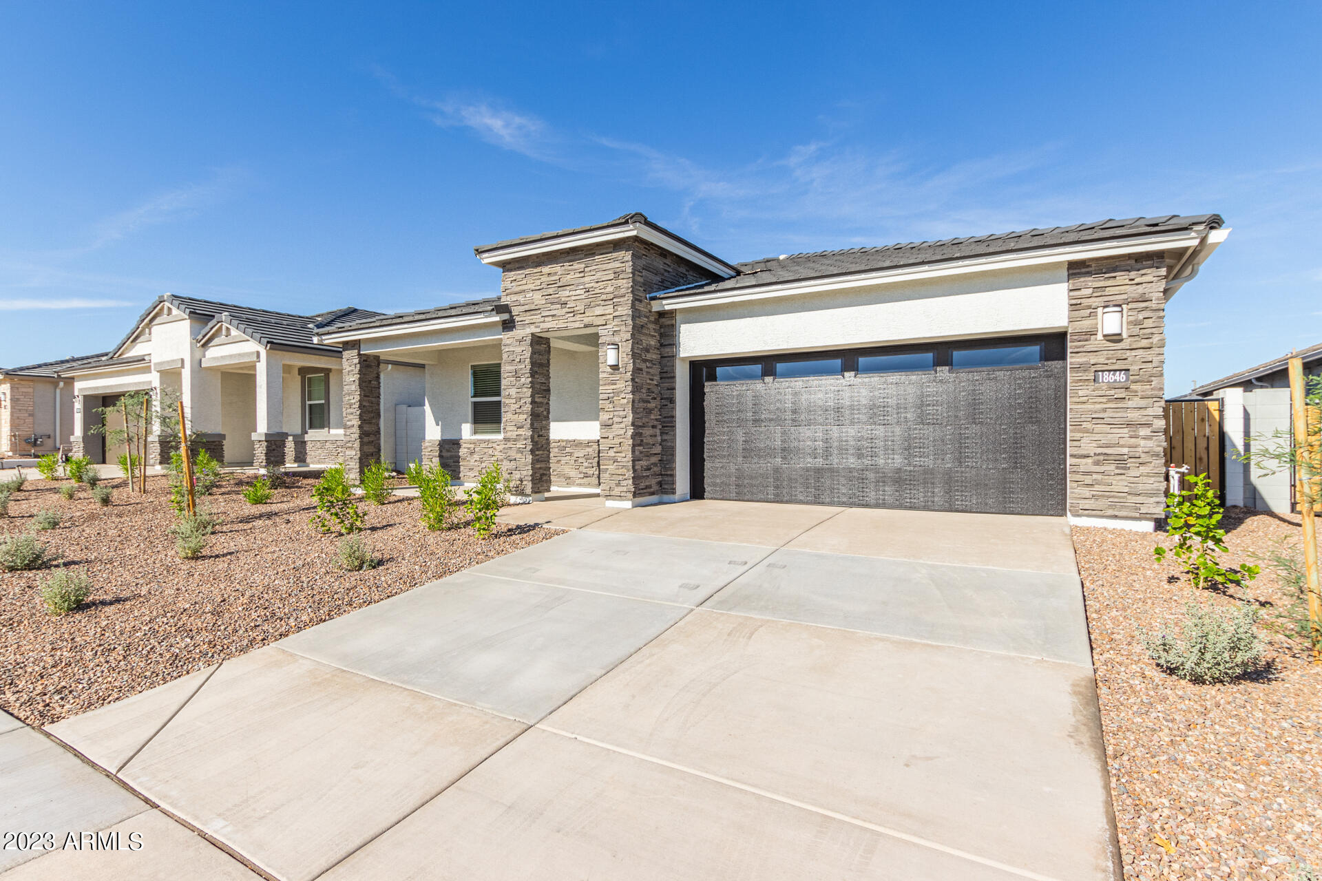 18646 W BUCKSKIN Trail