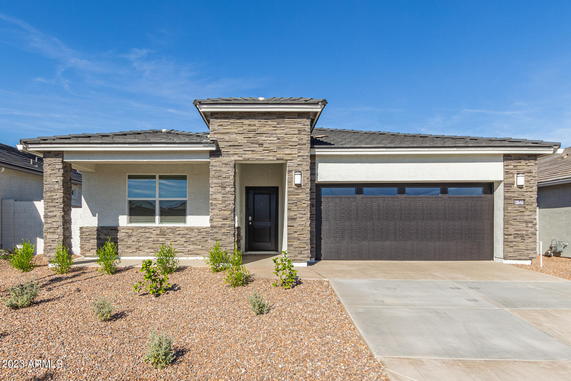 18646 W BUCKSKIN Trail