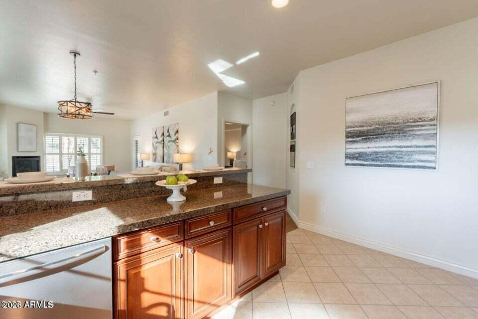 5450 E DEER VALLEY Drive 1208