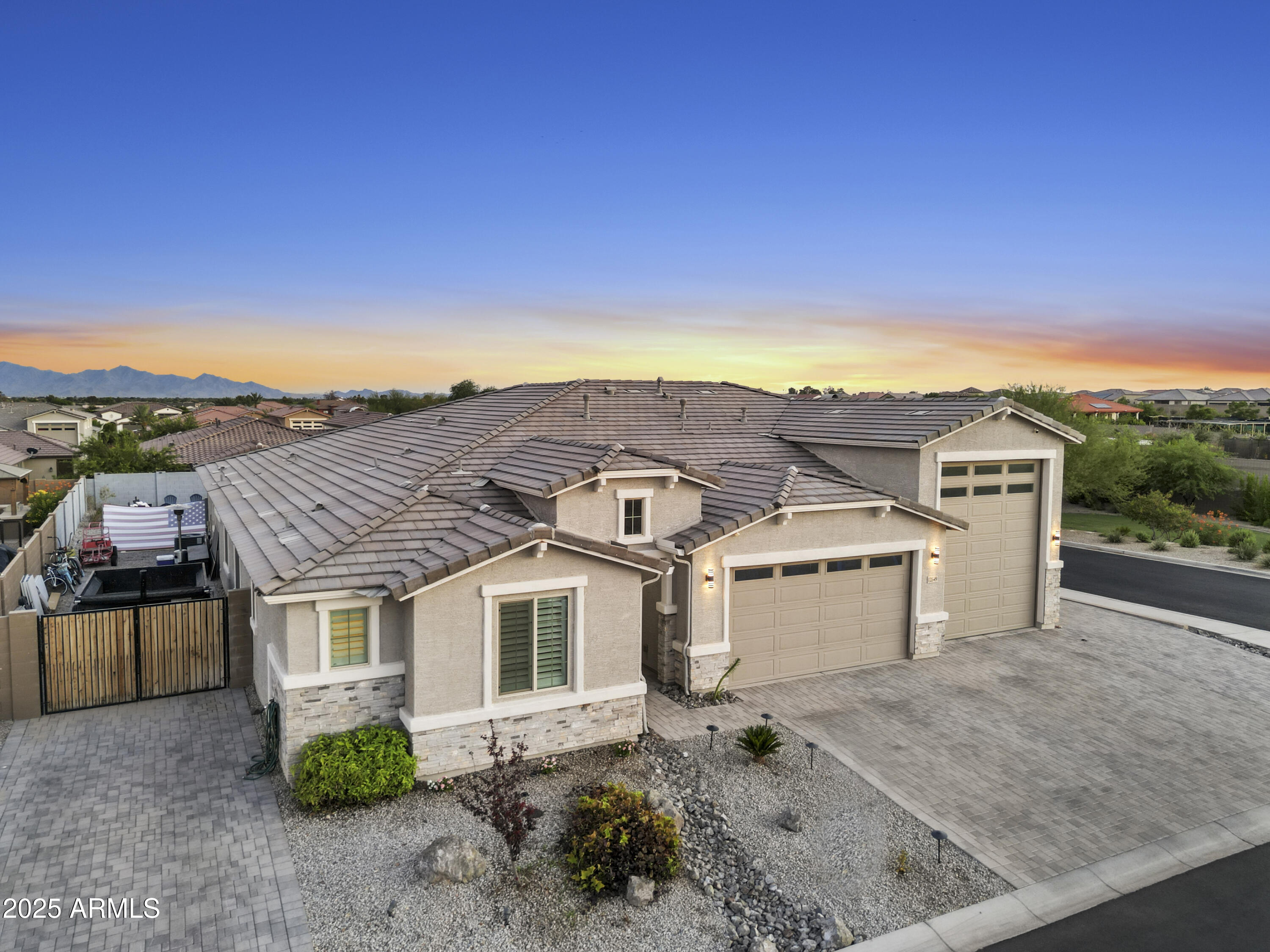 12549 W LAWRENCE Road