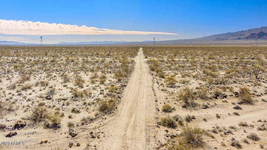 19393 N PONY Road 10