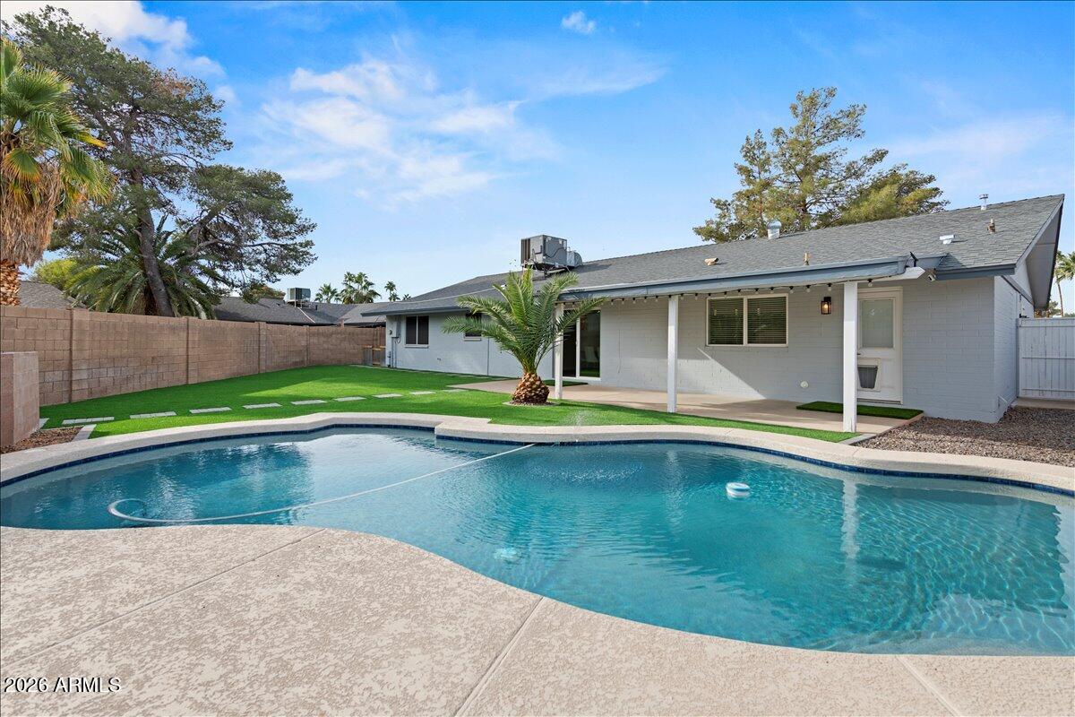 MELROSE PARADISE UNIT 6 - Residential