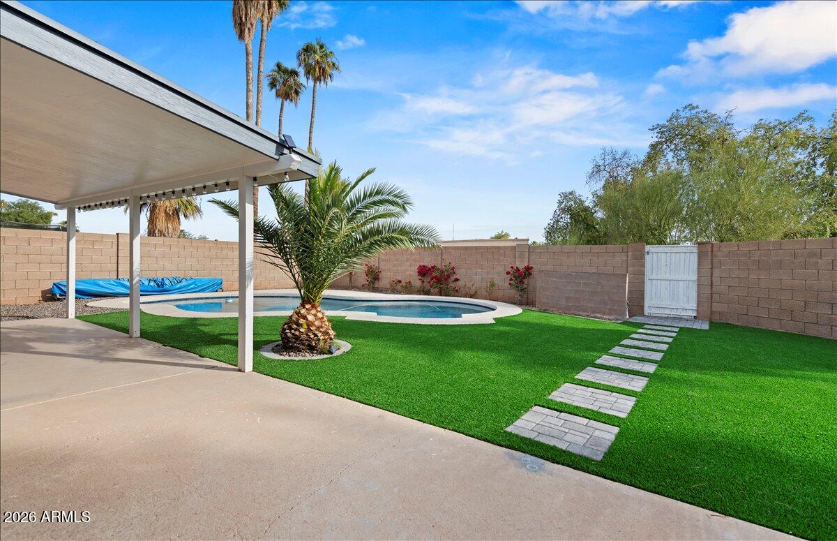 MELROSE PARADISE UNIT 6 - Residential