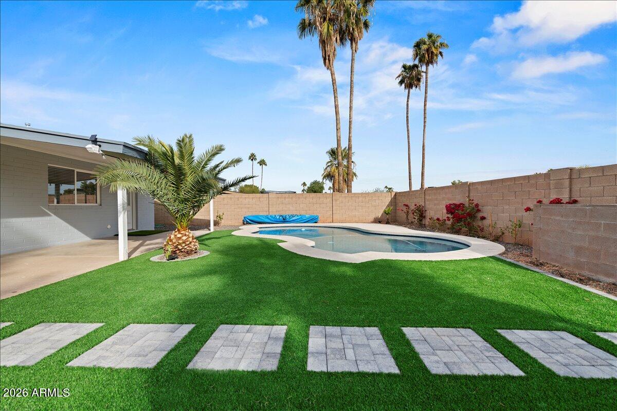 MELROSE PARADISE UNIT 6 - Residential