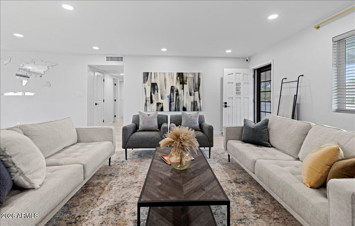 MELROSE PARADISE UNIT 6 - Residential