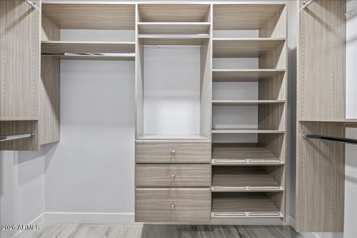 MELROSE PARADISE UNIT 6 - Residential