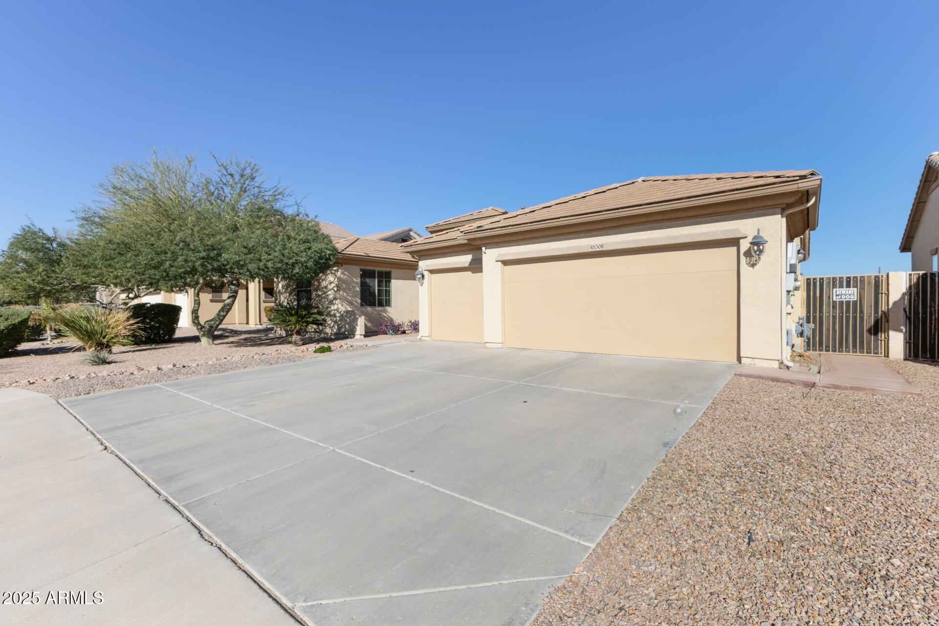 45308 W JACK RABBIT Trail
