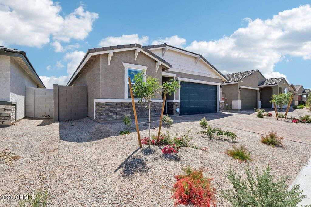 Photo of 17637 W Monroe Street, Goodyear, AZ 85338 (MLS # 7021373)
