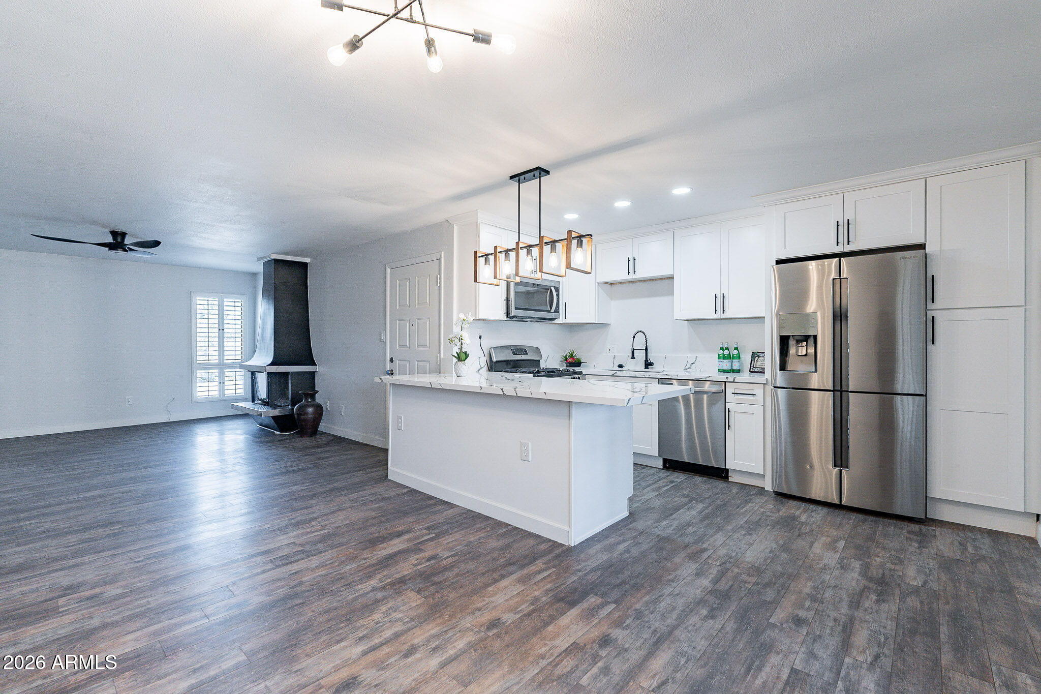 4950 N MILLER Road 220