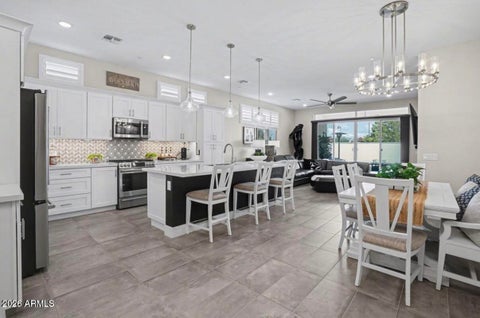 Property photo of 2777 W Queen Creek Road 4, Chandler, AZ 85248
