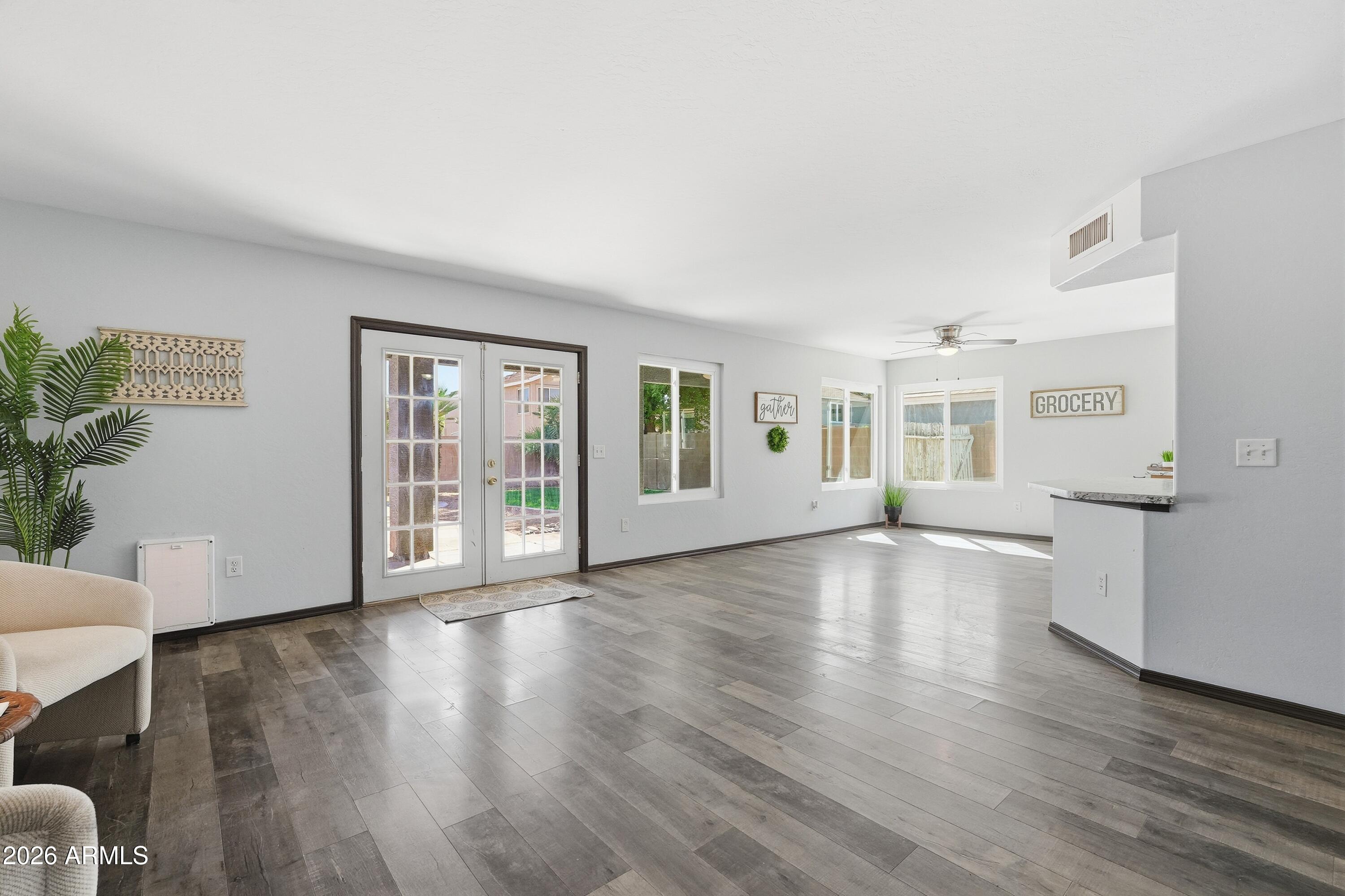 2585 E HARRISON Court