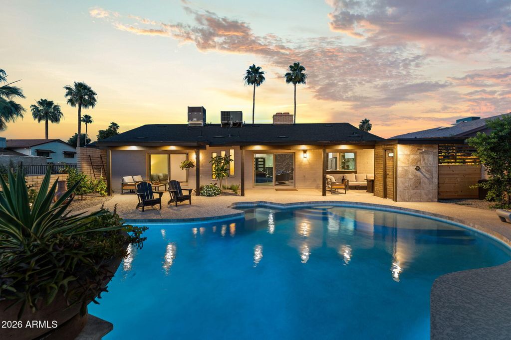 Photo of 8632 N 48th Drive, Glendale, AZ 85302 (MLS # 7024835)