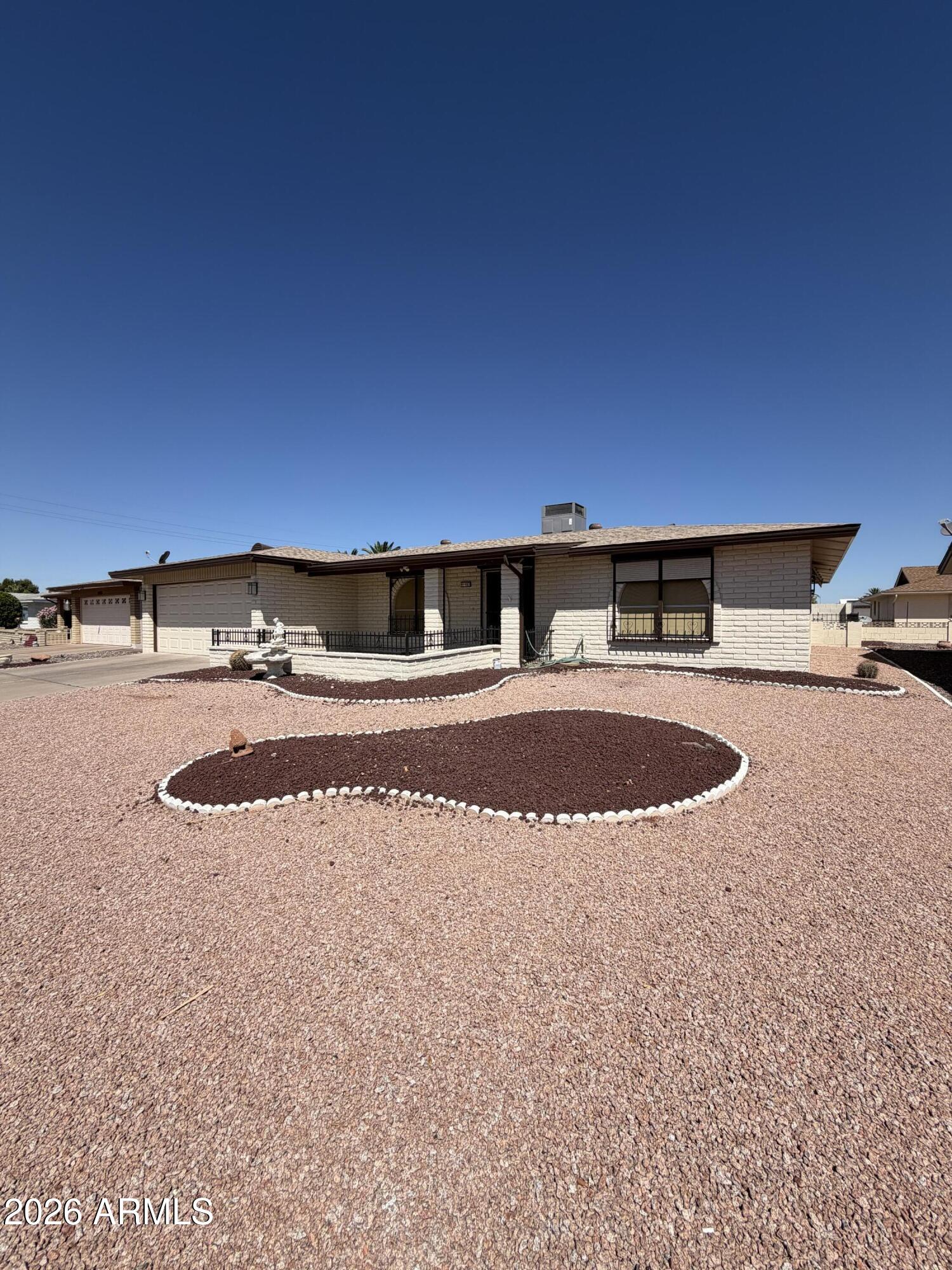 4032 E CATALINA Circle