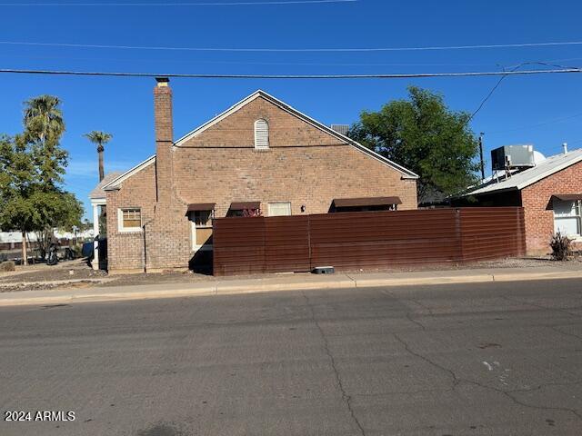 1801 N 10TH Street
