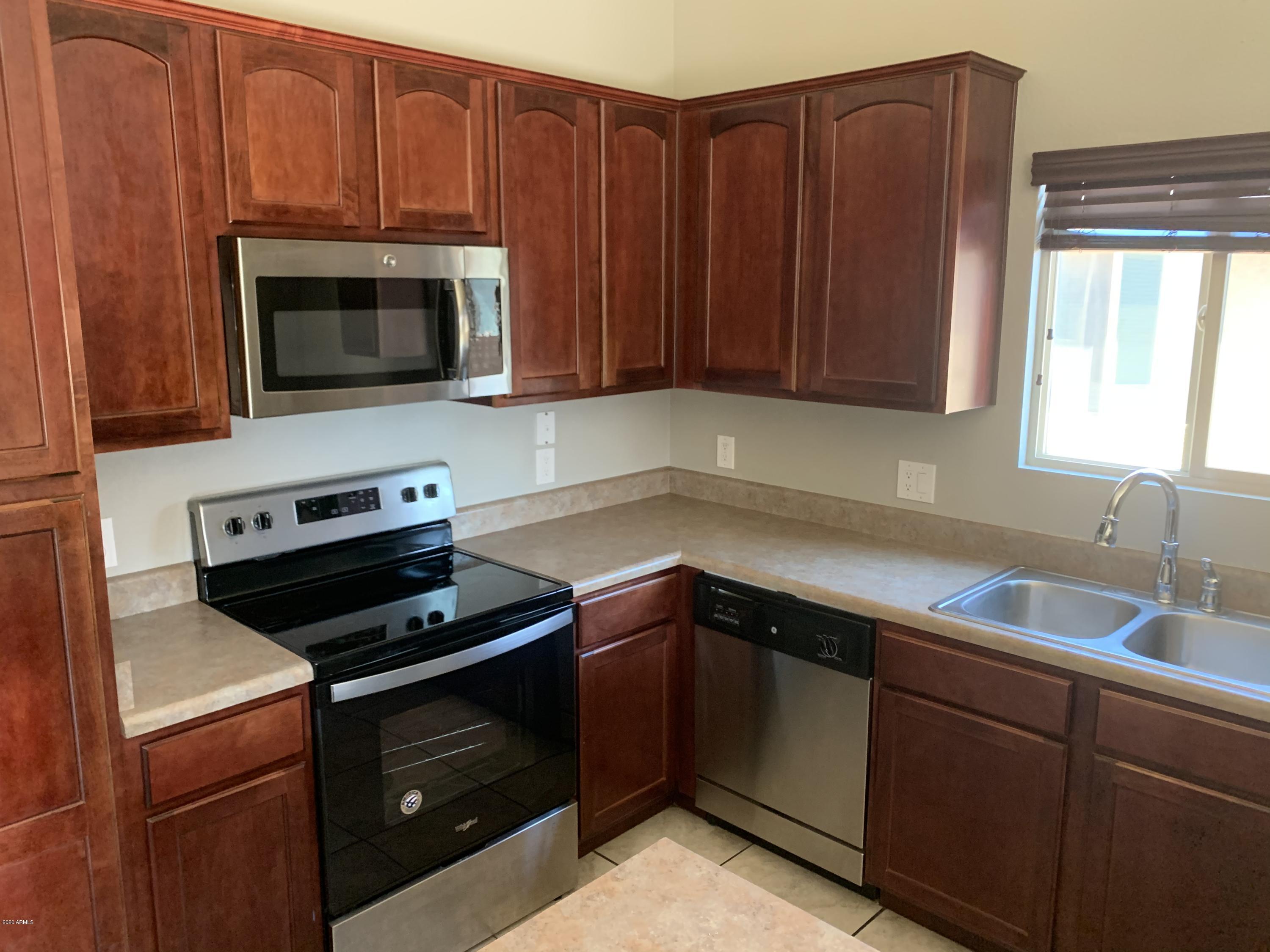CAMPSTONE - Residential Lease