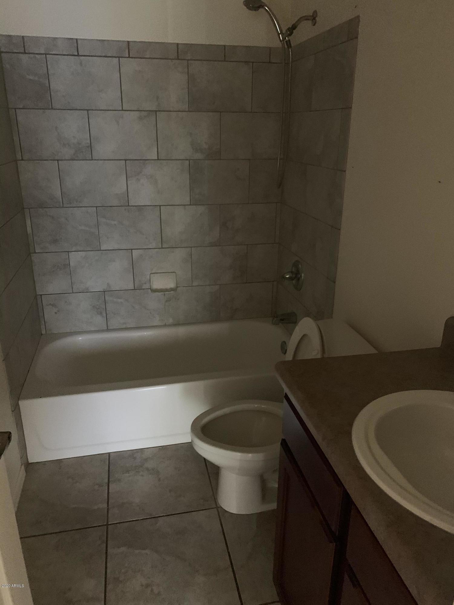 CAMPSTONE - Residential Lease