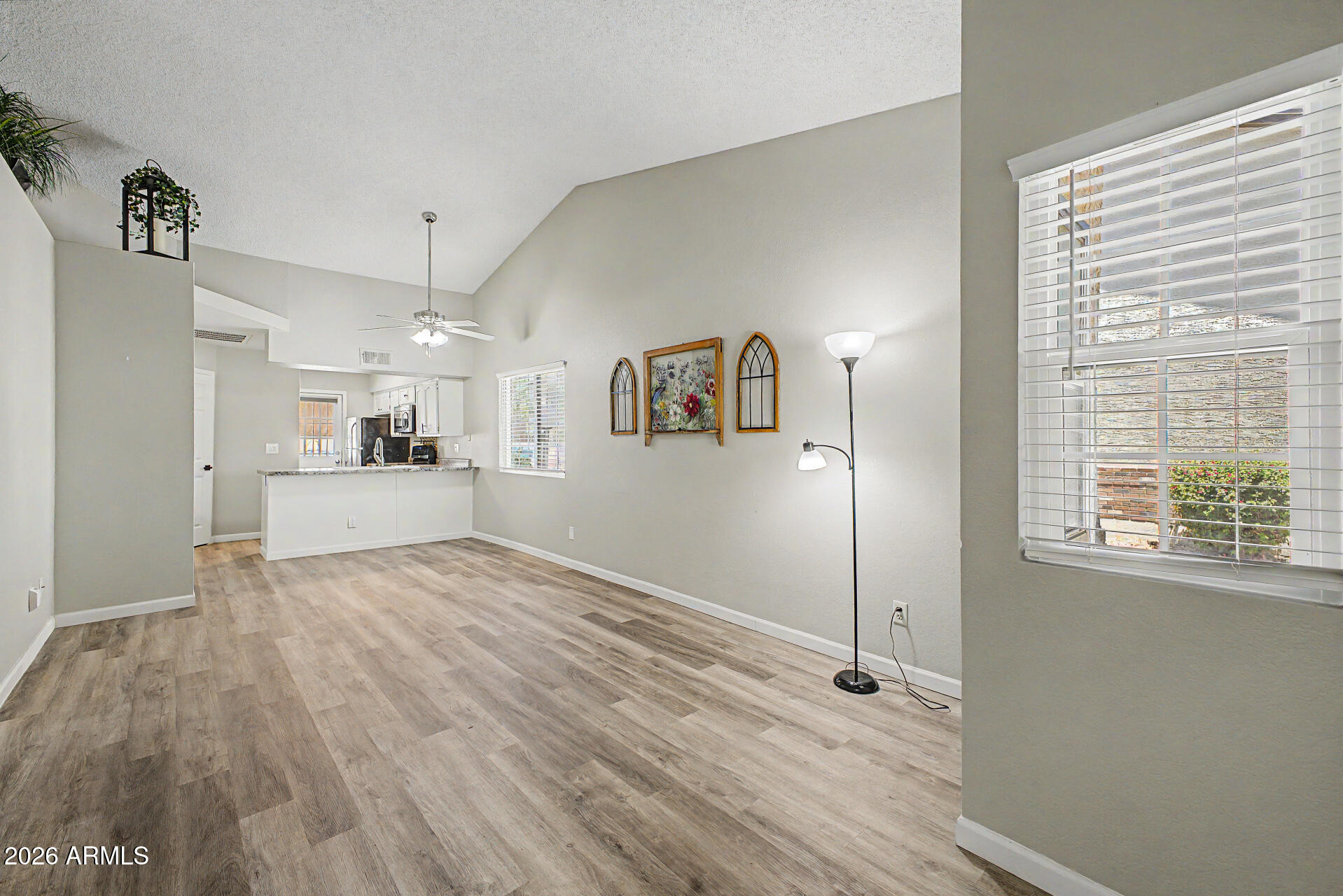 BRECKENRIDGE TOWNHOMES LT 1-182 COM AREA PRV DR - Residential