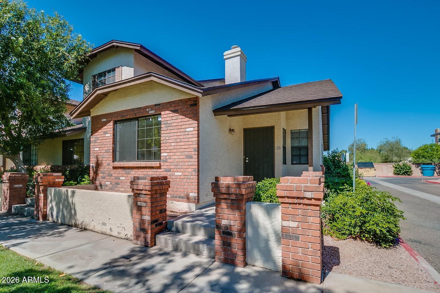 BRECKENRIDGE TOWNHOMES LT 1-182 COM AREA PRV DR - Residential